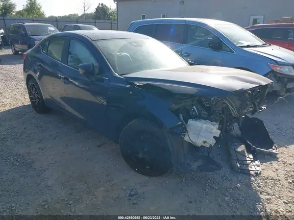 3MZBN1W3XJM227161 2018 MAZDA 3 - Image 1