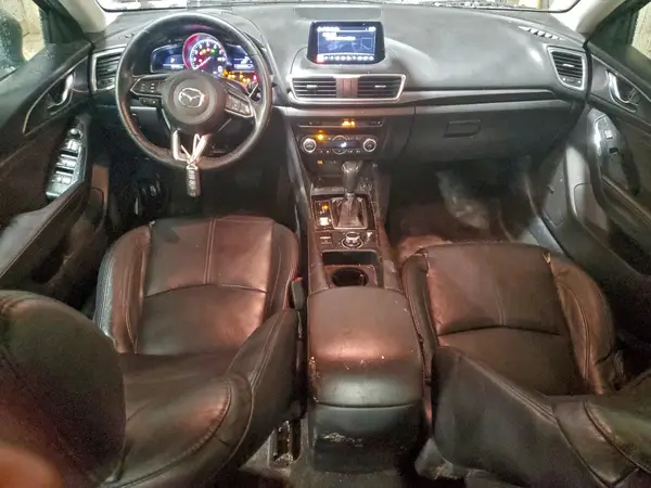 3MZBN1W3XJM237687 2018 MAZDA 3 - Image 8