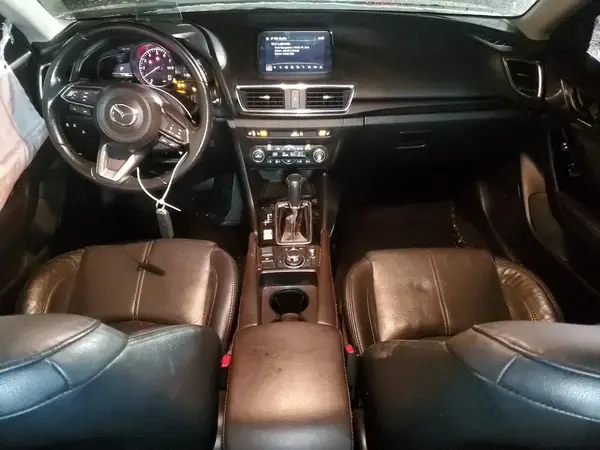 3MZBN1W3XJM256370 2018 MAZDA 3 - Image 8