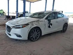 3MZBN1W3XJM262542 2018 MAZDA 3