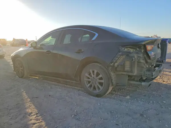 3MZBPAA70NM301777 2022 MAZDA 3 - Image 2