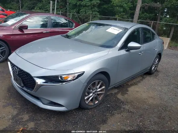 3MZBPAA72MM202103 2021 MAZDA 3 - Image 2