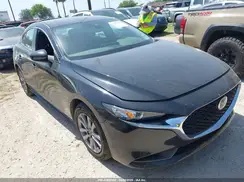 3MZBPAA72NM307578 2022 MAZDA 3