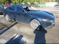 3MZBPAA73NM301353 2022 MAZDA 3