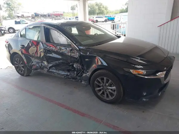 3MZBPAA75NM311771 2022 MAZDA 3 - Image 1
