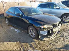 3MZBPAA7XMM202933 2021 MAZDA 3