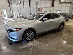 3MZBPAA7XMM203239 2021 MAZDA 3