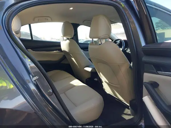 3MZBPAAL0KM105220 2019 MAZDA 3 - Image 8