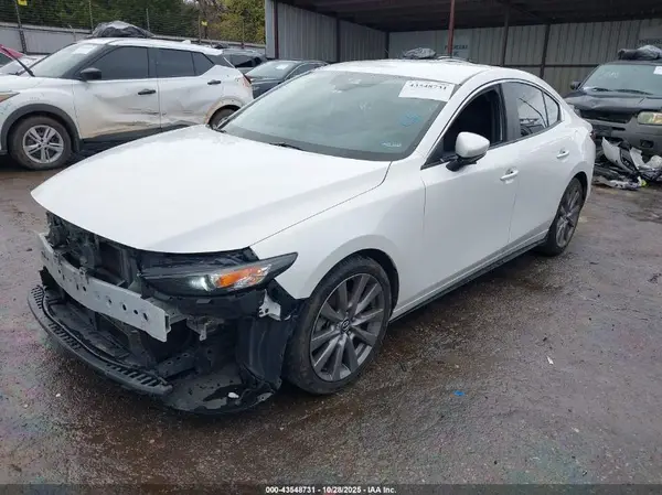 3MZBPAAL0KM105976 2019 MAZDA 3 - Image 2