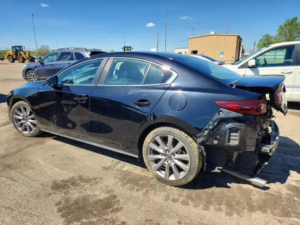 3MZBPAAL0KM108876 2019 MAZDA 3 - Image 2