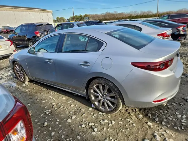 3MZBPAAL1KM109843 2019 MAZDA 3 - Image 2