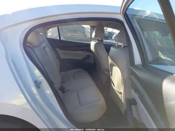3MZBPAAL1KM112385 2019 MAZDA 3 - Image 8
