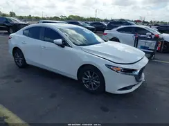 3MZBPAAL1MM254285 2021 MAZDA 3