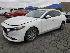 3MZBPAAL1NM305494 2022 MAZDA 3