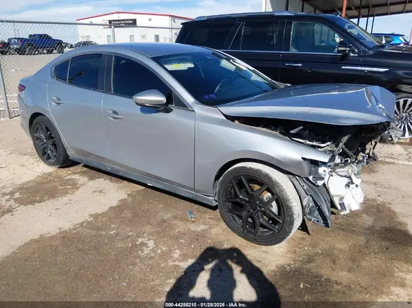 3MZBPAAL2KM110287 2019 MAZDA 3 - Image 1