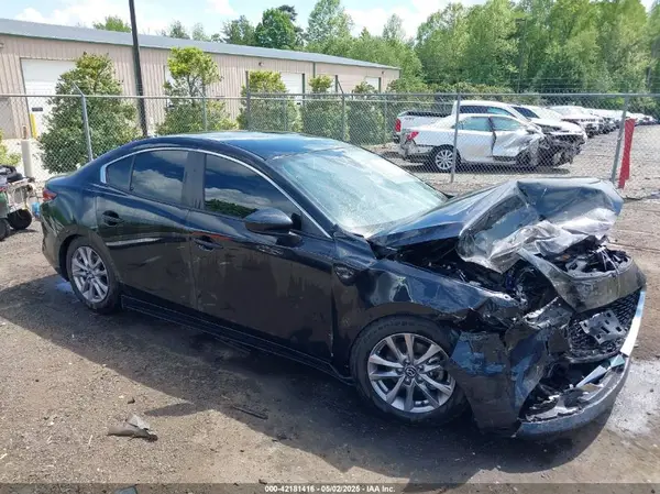 3MZBPAAL2NM301468 2022 MAZDA 3 - Image 1