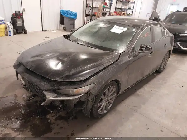 3MZBPAAL3KM111559 2019 MAZDA 3 - Image 2