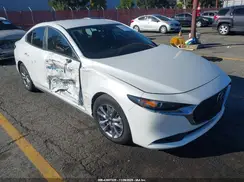 3MZBPAAL3MM253588 2021 MAZDA 3