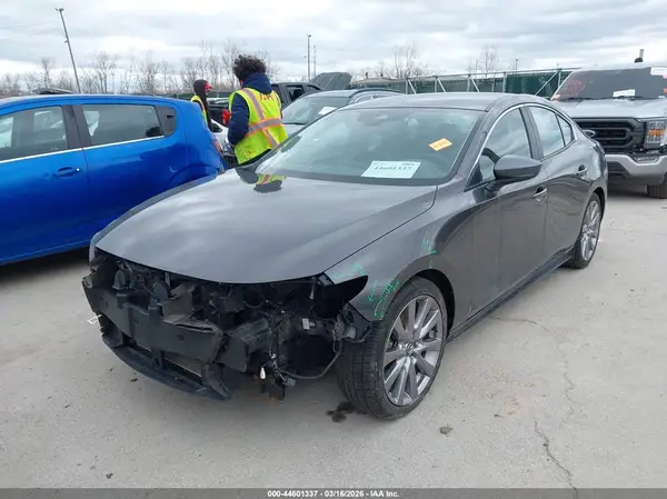 3MZBPAAL4KM105446 2019 MAZDA 3 - Image 2