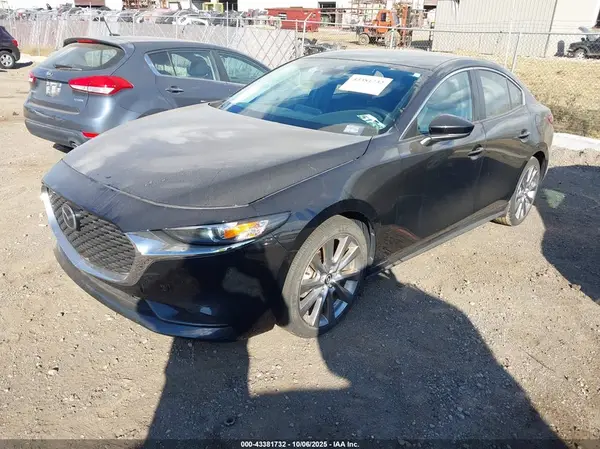 3MZBPAAL4KM109786 2019 MAZDA 3 - Image 2