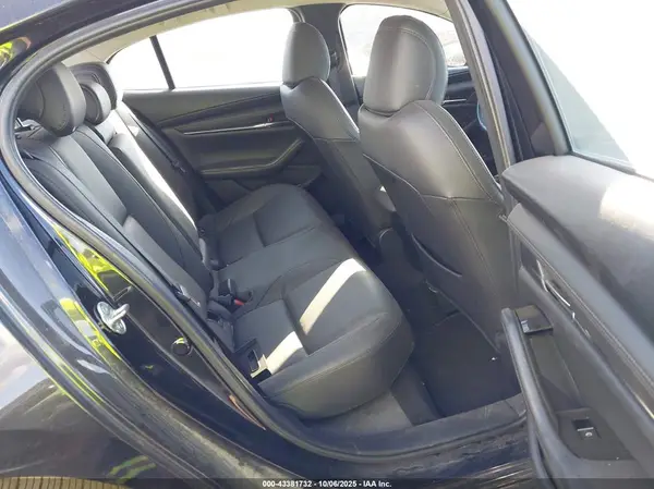 3MZBPAAL4KM109786 2019 MAZDA 3 - Image 8