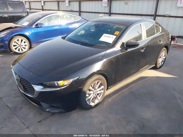 3MZBPAAL4MM204464 2021 MAZDA 3 - Image 2
