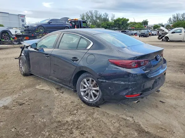 3MZBPAAL4MM204562 2021 MAZDA 3 - Image 2
