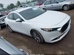 3MZBPAAL6KM105402 2019 MAZDA 3