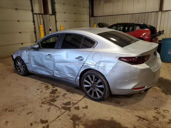 3MZBPAAL6KM109210 2019 MAZDA 3 - Image 2
