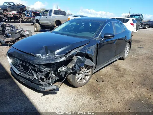3MZBPAAL6MM204515 2021 MAZDA 3 - Image 2