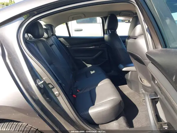 3MZBPAAL7KM105263 2019 MAZDA 3 - Image 8