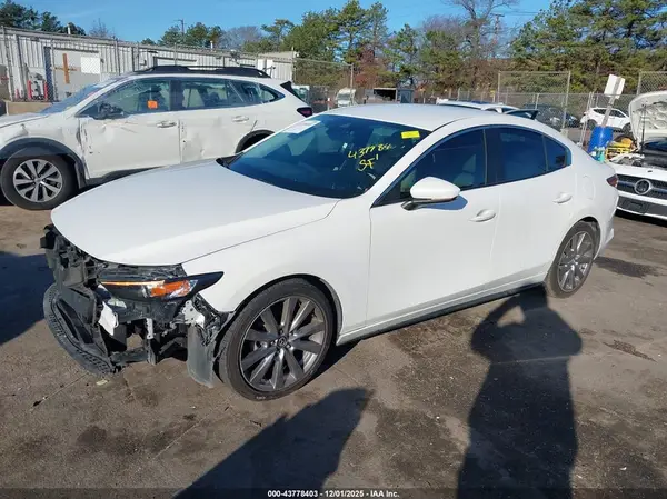 3MZBPAAL7KM106445 2019 MAZDA 3 - Image 2