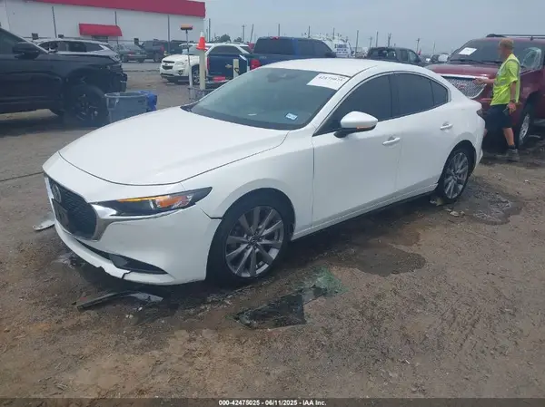 3MZBPAAL7KM109233 2019 MAZDA 3 - Image 2