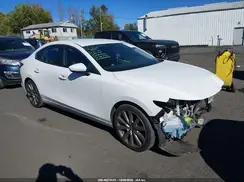3MZBPAAL8KM107037 2019 MAZDA 3
