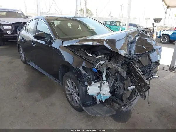 3MZBPAAL8MM200563 2021 MAZDA 3 - Image 1