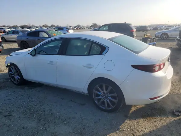 3MZBPAAL9KM110366 2019 MAZDA 3 - Image 2
