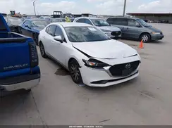 3MZBPAAL9MM204377 2021 MAZDA 3