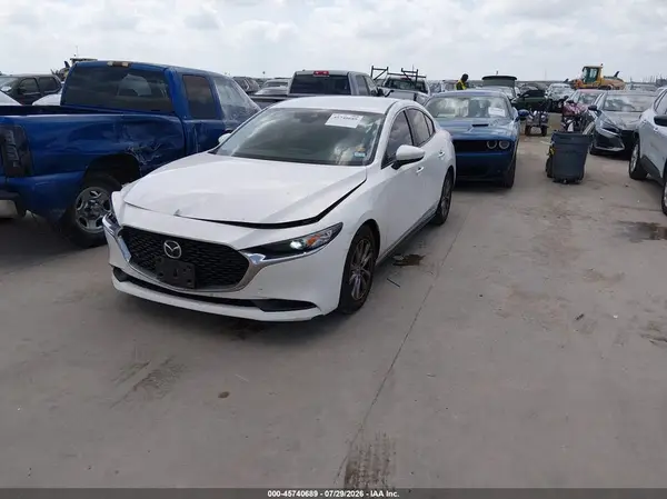 3MZBPAAL9MM204377 2021 MAZDA 3 - Image 2