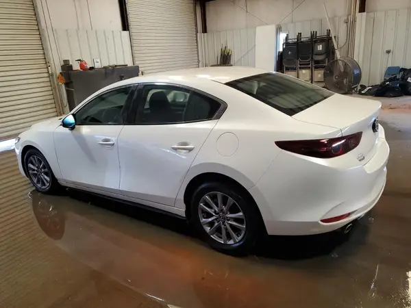 3MZBPAAL9MM252526 2021 MAZDA 3 - Image 2