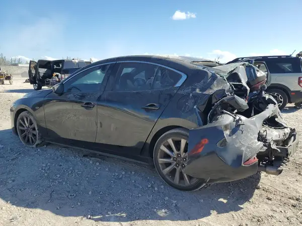 3MZBPAALXKM108772 2019 MAZDA 3 - Image 2