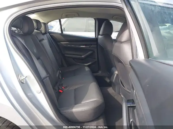 3MZBPAALXKM110263 2019 MAZDA 3 - Image 8