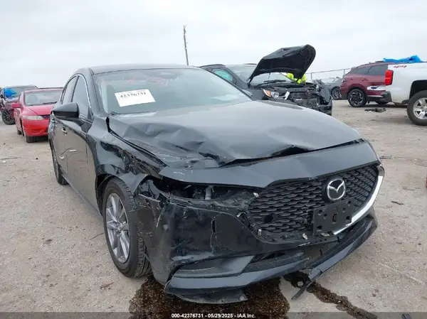 3MZBPAAM0RM417184 2024 MAZDA 3 - Image 1