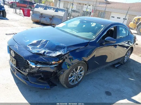 3MZBPAAM0RM427911 2024 MAZDA 3 - Image 2
