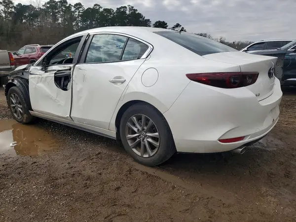 3MZBPAAM2RM405537 2024 MAZDA 3 - Image 2