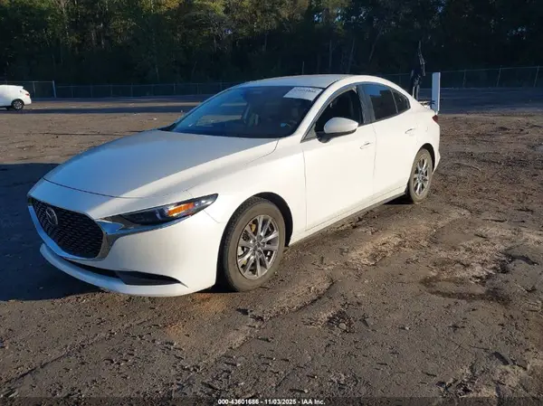 3MZBPAAM2RM422225 2024 MAZDA 3 - Image 2