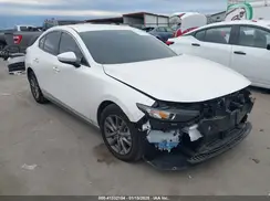 3MZBPAAM2RM427070 2024 MAZDA 3