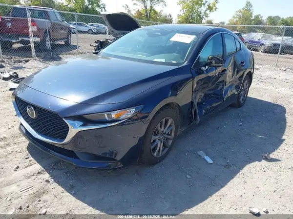 3MZBPAAM2RM431586 2024 MAZDA 3 - Image 2