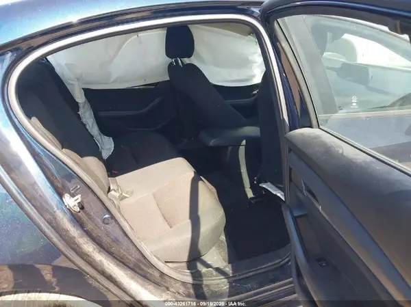 3MZBPAAM2RM431586 2024 MAZDA 3 - Image 8