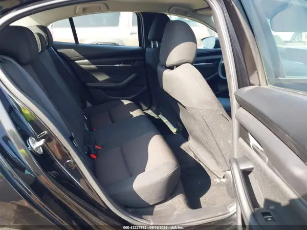 3MZBPAAM3RM405420 2024 MAZDA 3 - Image 8