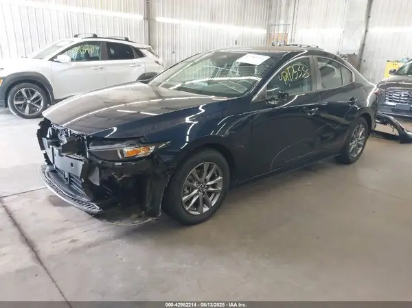3MZBPAAM3RM405580 2024 MAZDA 3 - Image 2